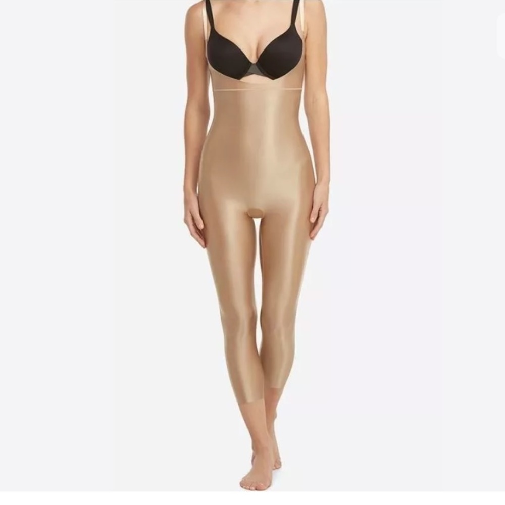 NWT SPANX open-bust catsuit sz large beige
